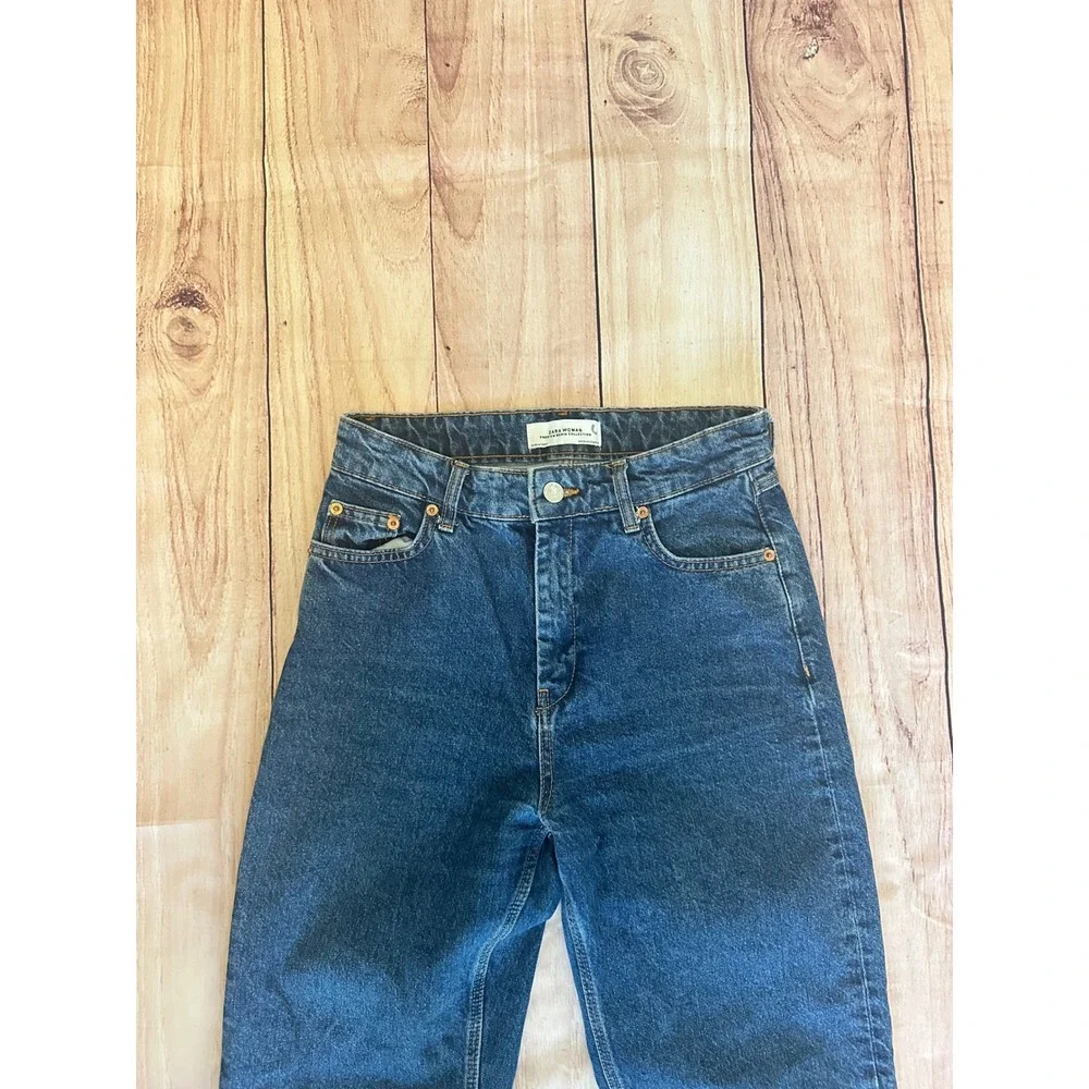 Zara Woman Premium Denim Collection High Waisted Relaxed Tapered Jeans Blue Sz 2